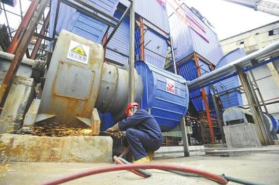 4月4日上午，济南热力正式启动东新热电厂小型开云篮球_开云篮球(中国集团)股份有限公司拆除作业。